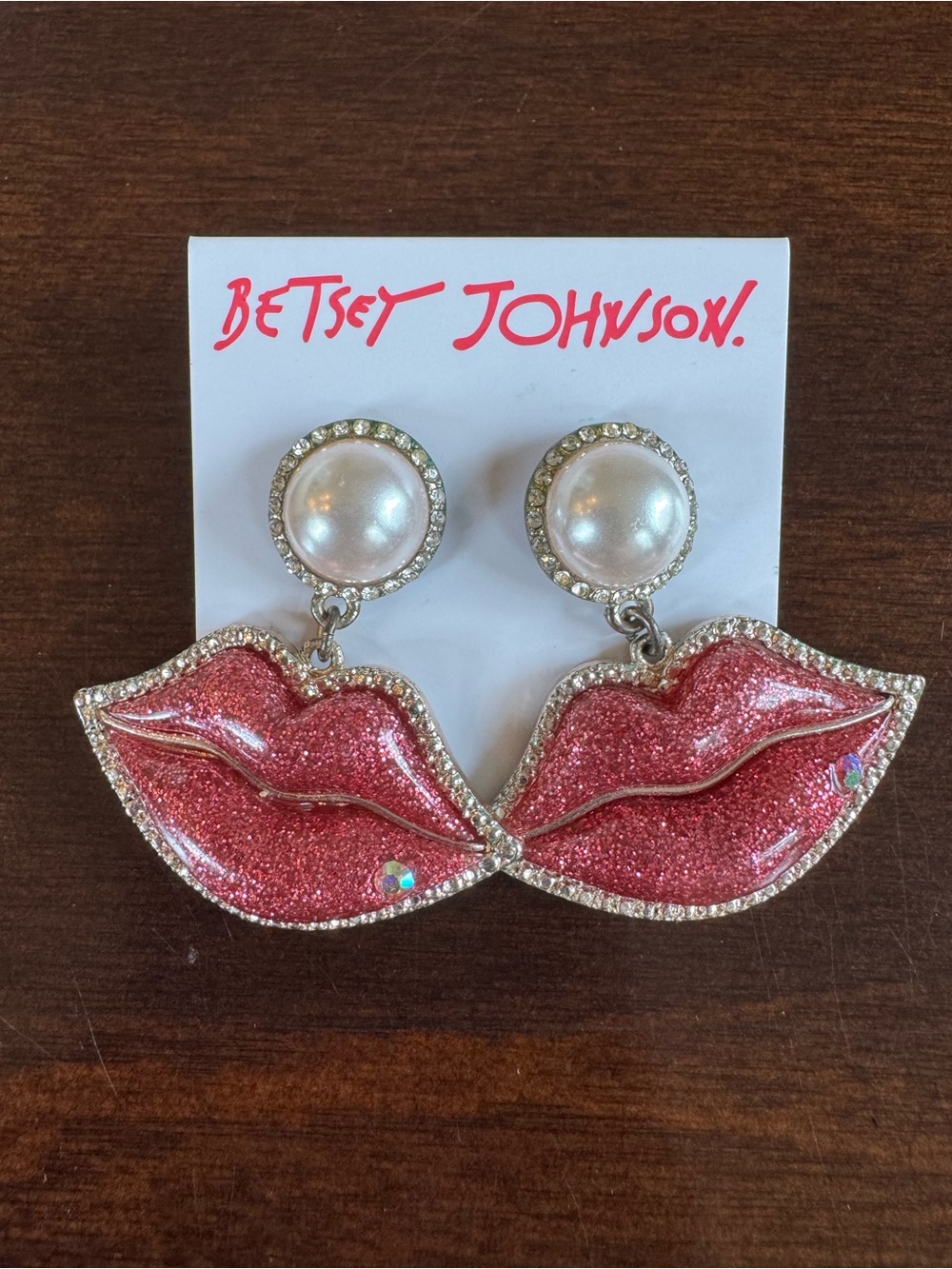 Betsey Johnson Pink Glitter Lip Necklace & Earrings Set - Picture 2 of 6